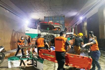 srp accident|3 hurt in 5.